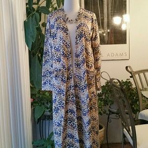 EUC Lularoe Sarah